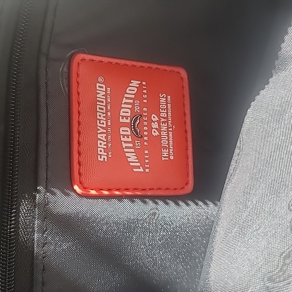 Sprayground Toiletry Bag - Picture 4 of 7